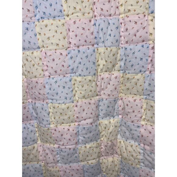 Vintage Baby Bed Patchwork Quilt Hearts Hand Made Ditzy Floral Eyelet Blue Pink‎